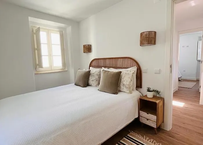 The Bird House * Nazaré