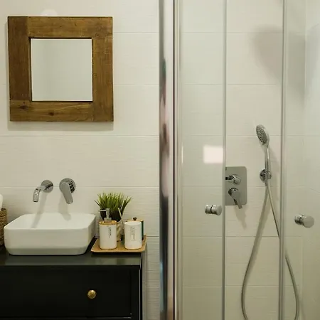 The Bird House Nazaré