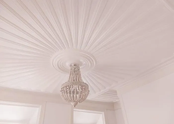 The Bird House * Nazaré